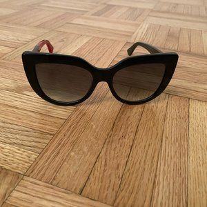 Gucci Gradient Cat Eye Sunglasses